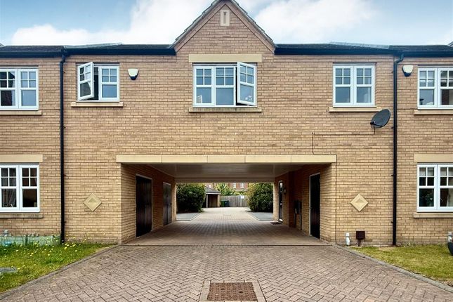 2 bedroom coach house for sale