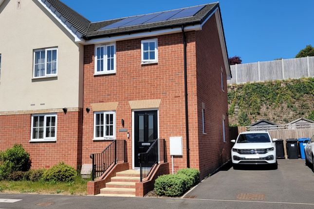 2 bedroom semi-detached house for sale
