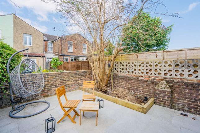 4 bed end terrace house