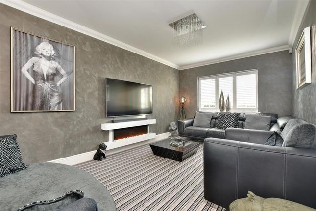 Hanbury Mews, Shirley, Croydon, Surrey 5 bed detached house for sale