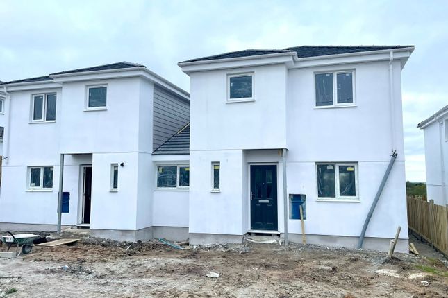 Bryanick Vale, St Austell PL26 3 bed semi