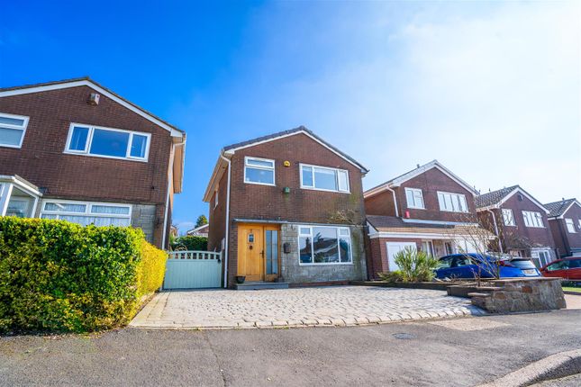 3 bed detached house