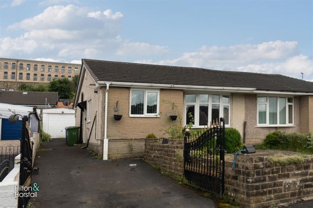 2 bedroom semi-detached bungalow for sale