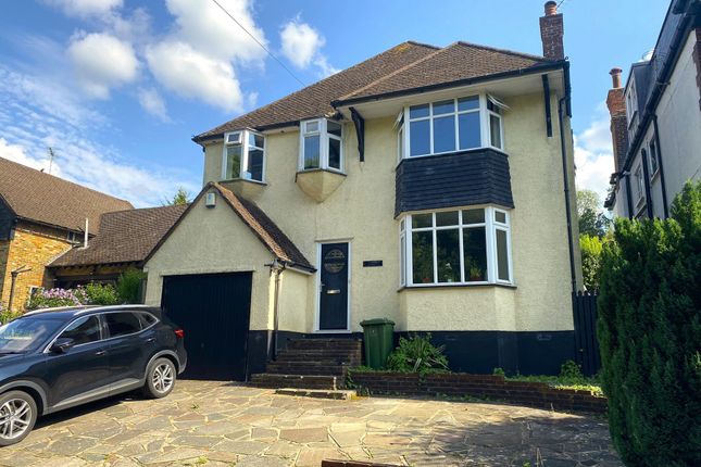 4 bed detached house