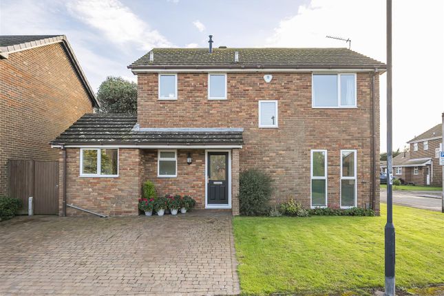 4 bed detached house