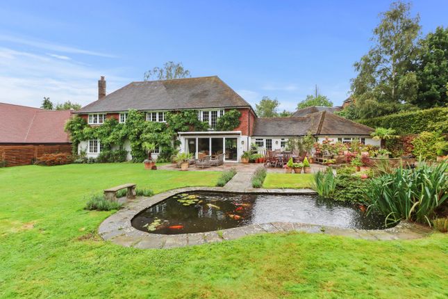 Hastings Road, BATTLE, TN33 5 bed detached house for sale