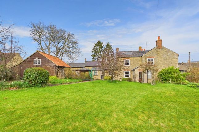 3 bed detached house