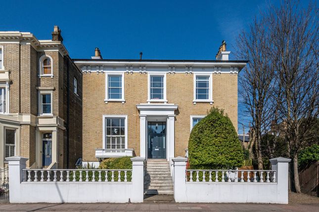 North Side Wandsworth Common... 2 bed flat for sale