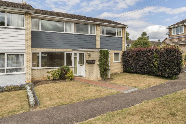 4 bedroom end of terrace house for sale