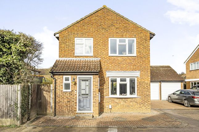Buckingham Mews, Flitwick, MK45 3 bed detached house for sale
