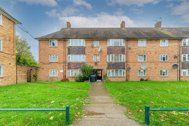 Worcesters Avenue, Enfield 2 bed flat for sale