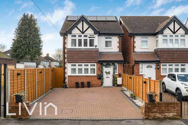 3 bed detached house