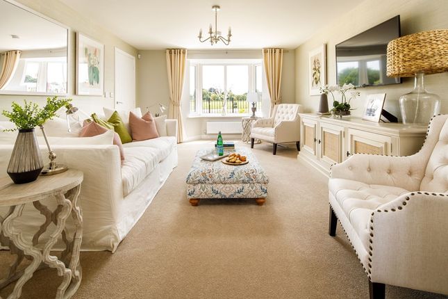 4 bed detached house