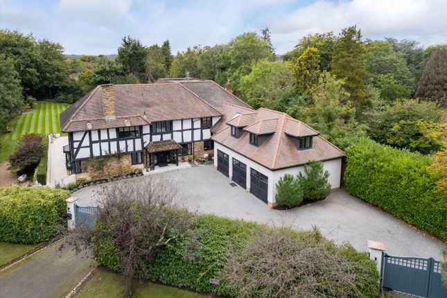 Broad High Way, Cobham, Surrey, KT11 5 bed detached house for sale