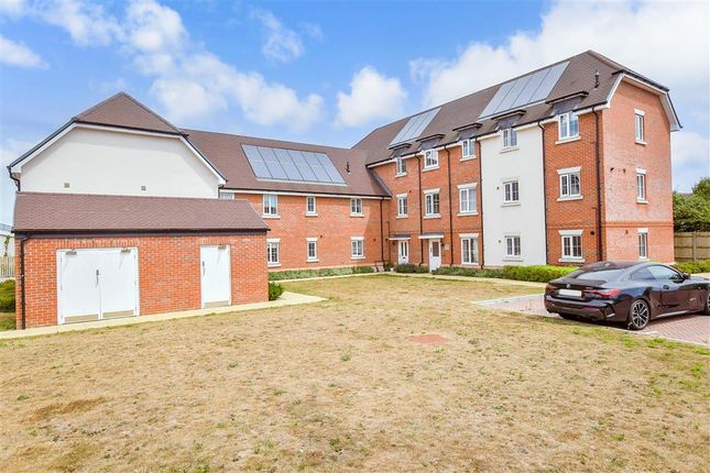 2 bedroom ground floor flat for sale