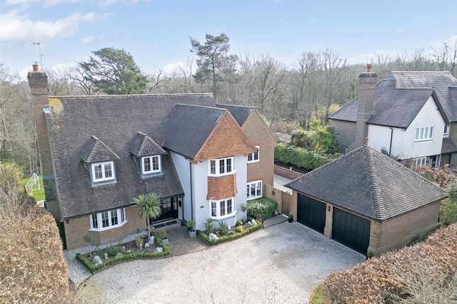 5 bed detached house