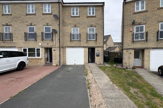 Keilder Crescent, Clayton Heights... 3 bed semi