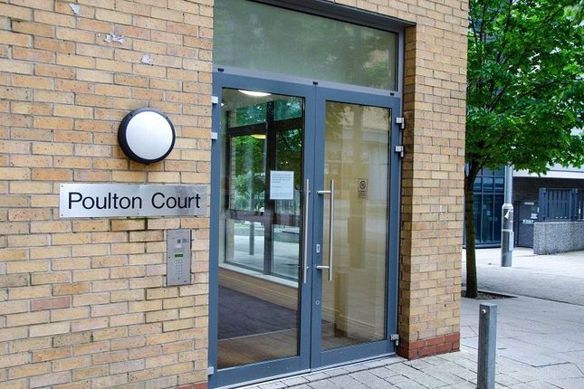 Victoria Road, London W3 2 bed apartment for sale