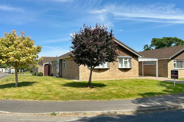 Frys Lane, Everton, Lymington SO41 2 bed detached bungalow for sale