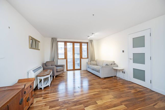 Cremer Street, Shoreditch, London, E2 2 bed flat for sale