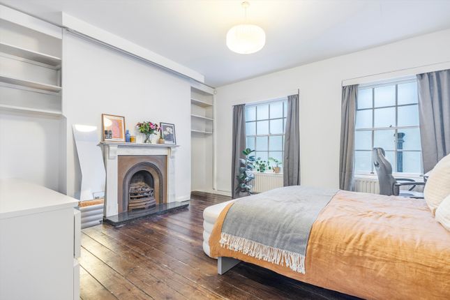 Myddelton Square, Clerkenwell, EC1R 2 bed house for sale