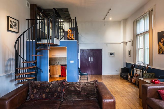 Tapton Mount Close, Sheffield 2 bed apartment for sale