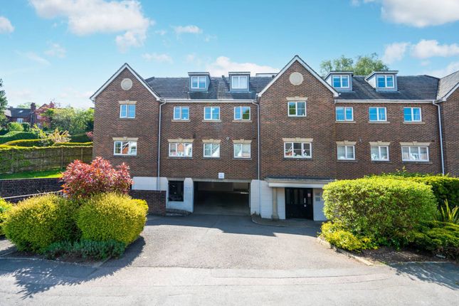 Kings Road, Haslemere, GU27... 2 bed flat for sale