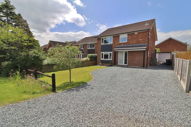 3 bed detached house