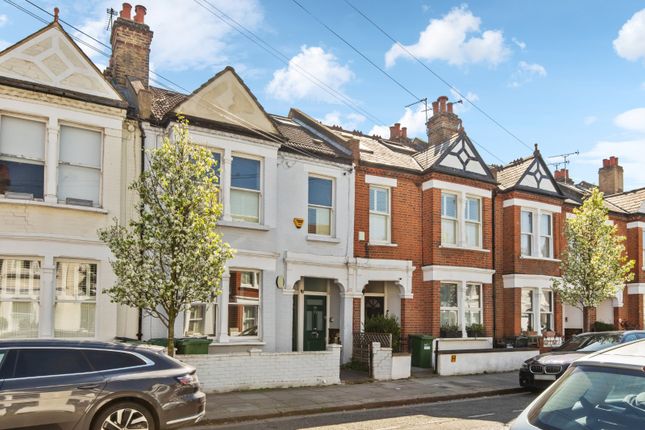 Wardo Avenue, Fulham, London 2 bed flat for sale