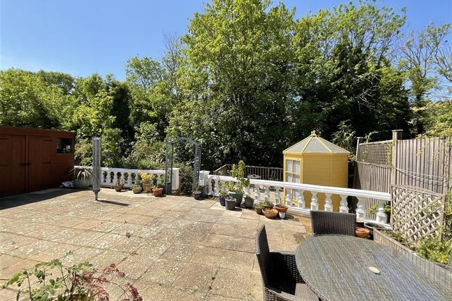 3 bed detached bungalow