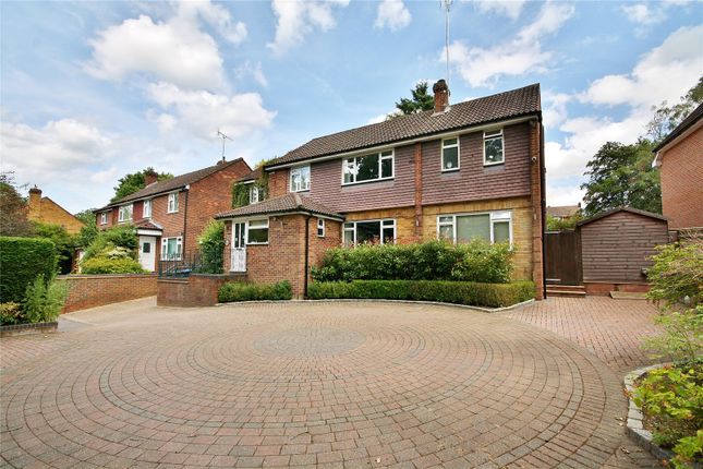 6 bedroom detached house for sale