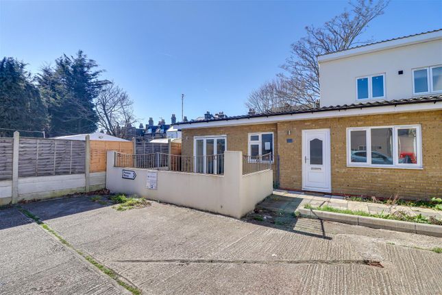 2 bedroom semi-detached bungalow for sale