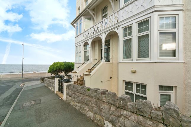2 bed flat