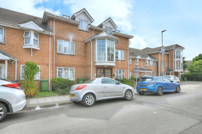 2 bed maisonette