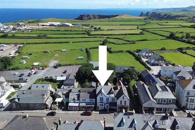 Fore Street, Tintagel, Cornwall, PL34 4 bed semi