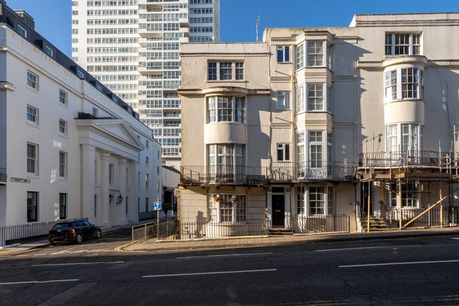 Brighton BN1 2 bed flat for sale