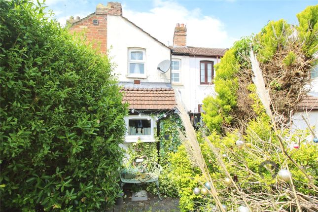 The Warren, Bedford MK41 2 bed terraced house for sale