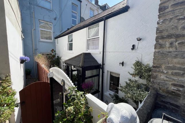 1 bedroom cottage for sale