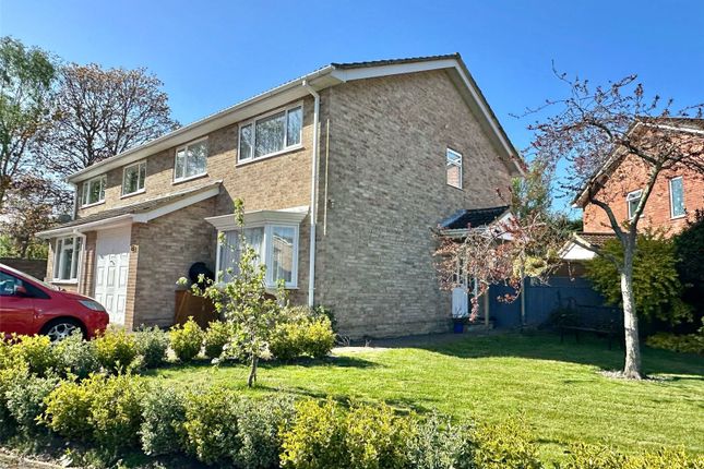 4 bedroom semi-detached house for sale
