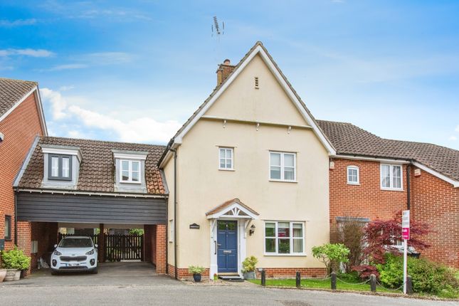 3 bedroom link detached house for sale