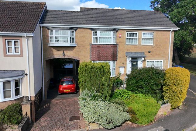4 bedroom link detached house for sale