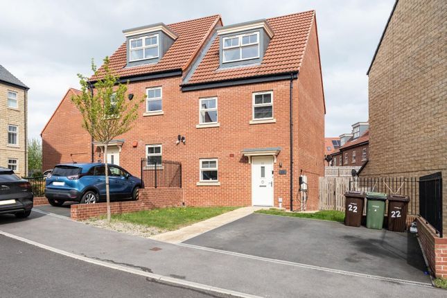 3 bedroom semi-detached house for sale