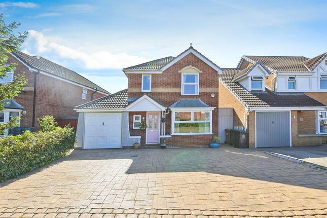 4 bed detached house