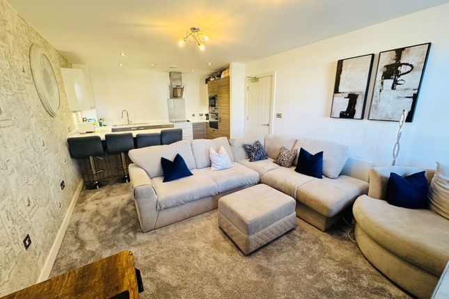 Stockport Road, Cheadle SK8 2 bed flat for sale