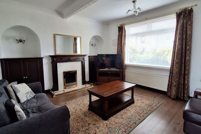 3 bed semi-detached house
