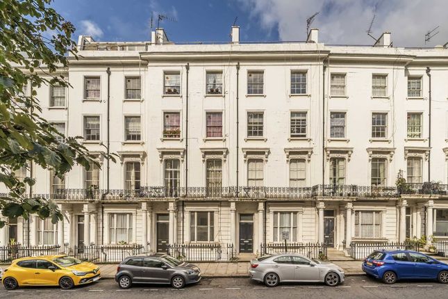 3 bedroom flat for sale