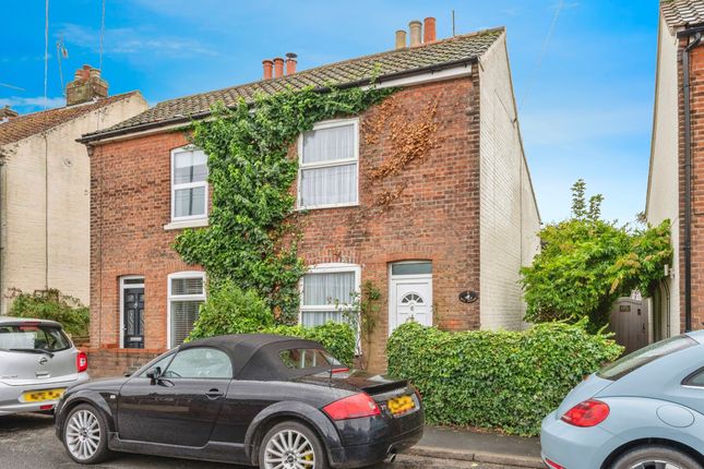 2 bedroom semi-detached house for sale