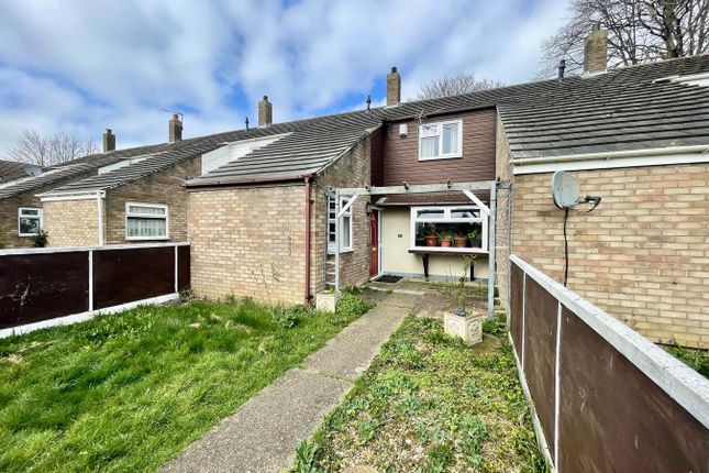 Ash Close, Huntingdon, PE29 3 bed terraced house for sale