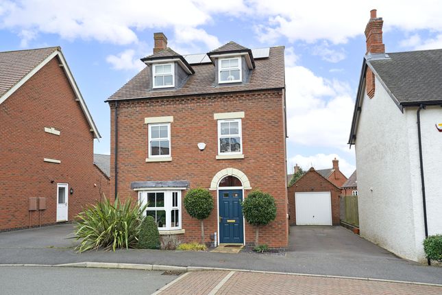 4 bed detached house