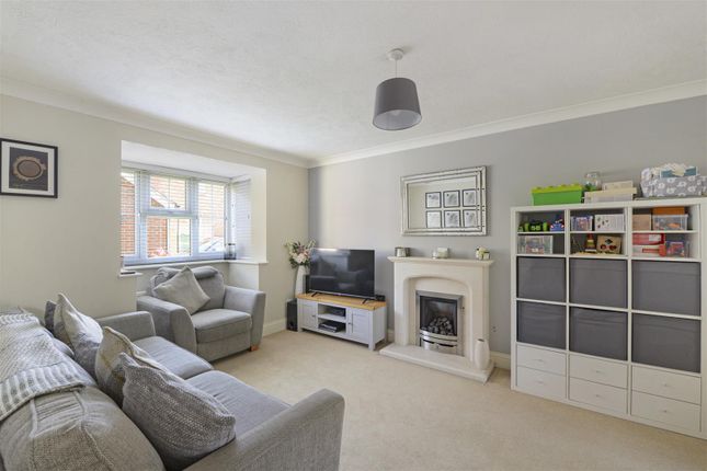 3 bed semi-detached house